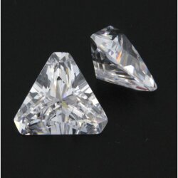 Zirkonia weiß dreieck cut corner 8 x 8 mm