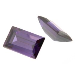 Zirk. amethyst baguette step cut 6 x 4 mm