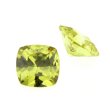 Zirk. peridot carre antik facettiert 8 x 8 mm
