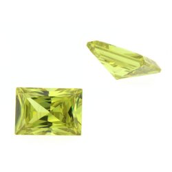 Zirk. peridot baguette princess cut 4 x 2 mm