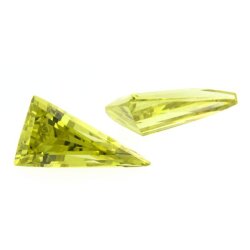 Zirkonia peridot dreieck 4 x 4 mm