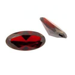 Zirkonia granat oval 6 x 4 mm