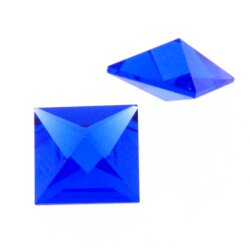 Synth. Spinell fireblue carre rivoli cut 4 x 4 mm