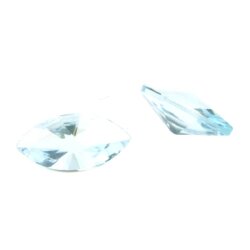 Blau Topas Swiss navette rain cut 8 x 4 mm