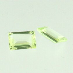 Synth. Chrysolith baguette step cut 6 x 4 mm