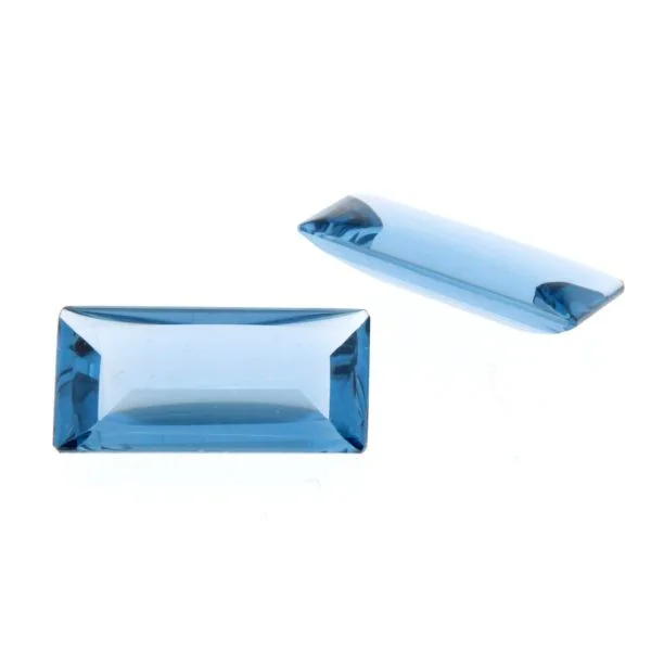 Synth. Aqua baguette buff top 20 x 10 mm