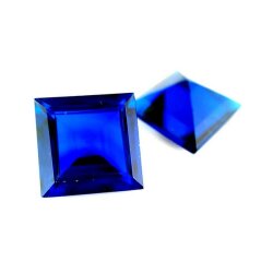 Synth. Blau Spinell carre step cut 6 x 6 mm